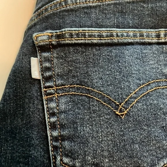 Levi’s Silver Tab Mom Jean Relaxed Fit High Rise Size 27 - Picture 14 of 16